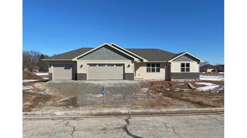 205 Tatonka Drive Kewaunee, WI 54216 by Micoley.com Llc $224,900