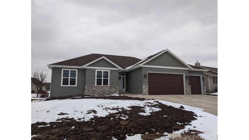 461 T-Bird Drive Fond Du Lac, WI 54935 by Roberts Homes And Real Estate $299,900