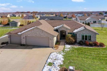 1062 Bluegrass Court, Ashwaubenon, WI 54115-7688