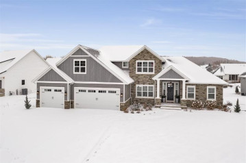 3922 N Secret Garden Court, Ledgeview, WI 54115-3261