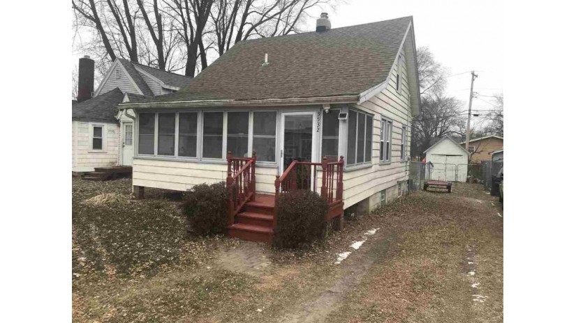 3532 Ridgeway Avenue Madison, WI 53704 by Coldwell Banker Real Estate Group $152,000