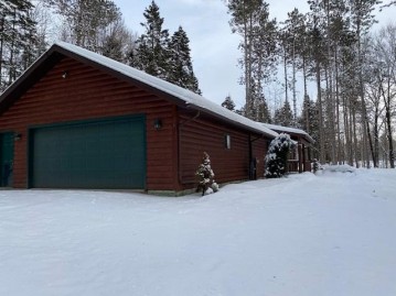 14418 River Road, Mountain, WI 54149