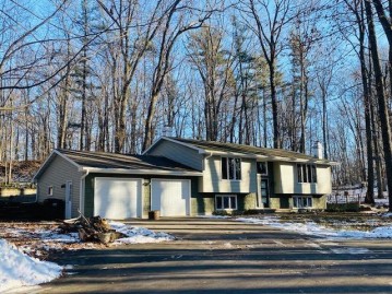 3883 Red Oak Drive, Pittsfield, WI 54313-4811