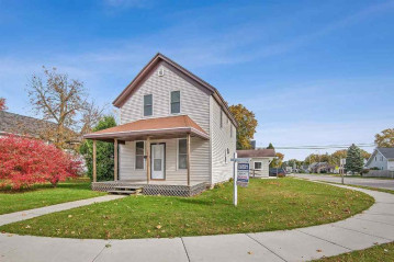 160 S Main Street, Oconto Falls, WI 54154-1435