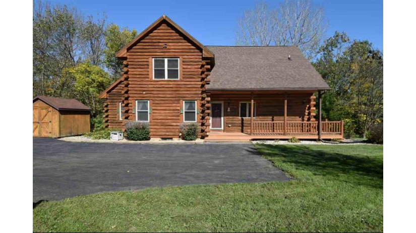 S810 W Redstone Dr La Valle, WI 53941 by Re/Max Preferred $409,900