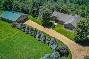 1574 Banner Rd, Waldwick, WI 53544