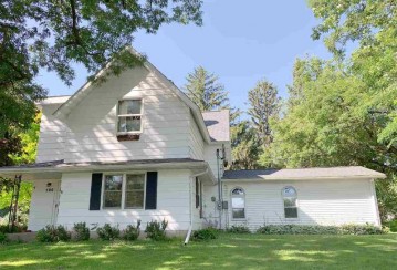 506 Tremont St, Mauston, WI 53948