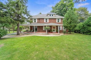 3536 Siggelkow Rd, Blooming Grove, WI 53558