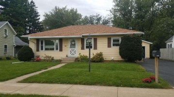 1043 W Elm St, Lancaster, WI 53813