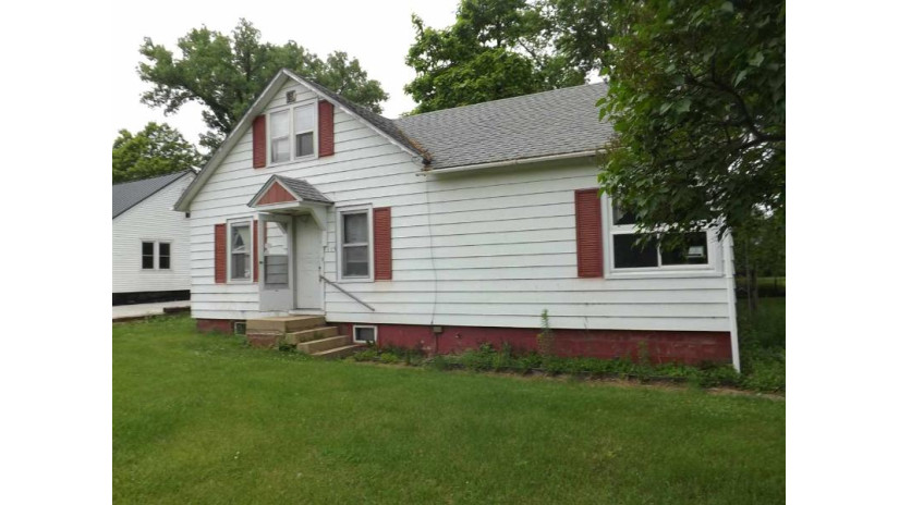 1119 Wauona Tr Portage, WI 53901 by Century 21 Affiliated $59,500