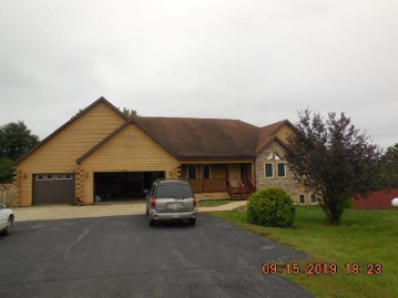 14875 High Ridge St, Richwood, WI 53518