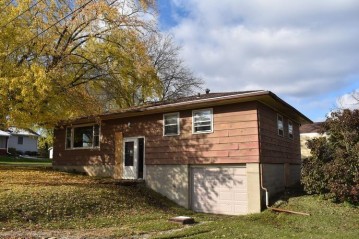 300 Mary St, Watertown, WI 53094