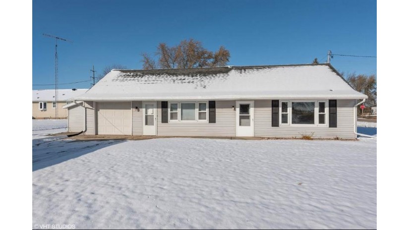 N6882 Esterbrook Rd Fond Du Lac, WI 54937 by Clear Choice Real Estate Services, Llc $149,900