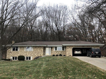 3221 County Road P, Springdale, WI 53572