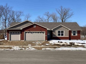 401 Sunset Dr, Rio, WI 53960