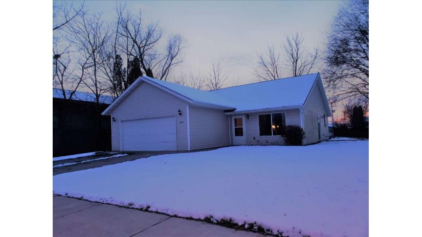 1517 Lincoln Ave Tomah, WI 54660 by Castle Rock Realty Llc $103,600