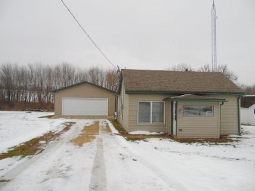 N920 Twin Grove Rd, Jefferson, WI 53550