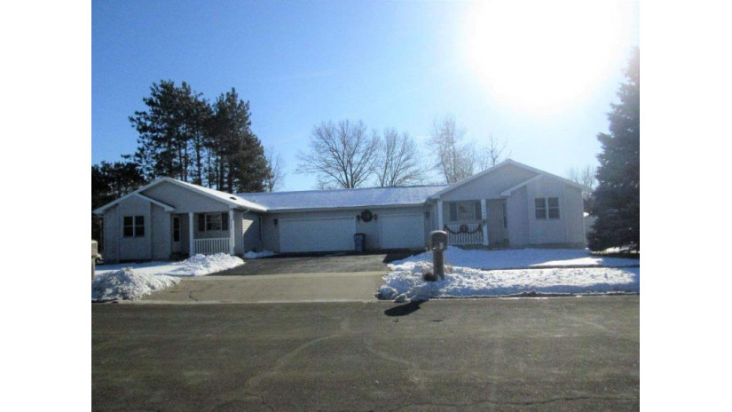 518 E Slifer St Portage, WI 53901 by United Country Midwest Lifestyle Properties $127,900