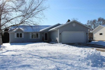 1535 Grand Ave, Prairie Du Sac, WI 53578