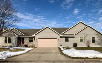 4027 Brunswick Ln, Janesville, WI 53546