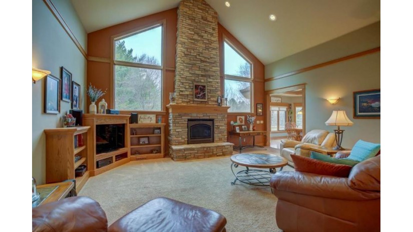 N873 Club Circle Dr West Point, WI 53578 by First Weber Inc $610,000