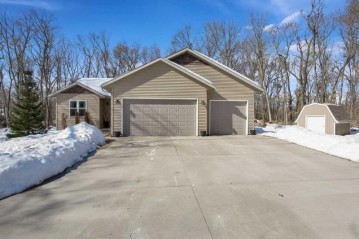 3705 Forest Drive, Amherst Junction, WI 54407