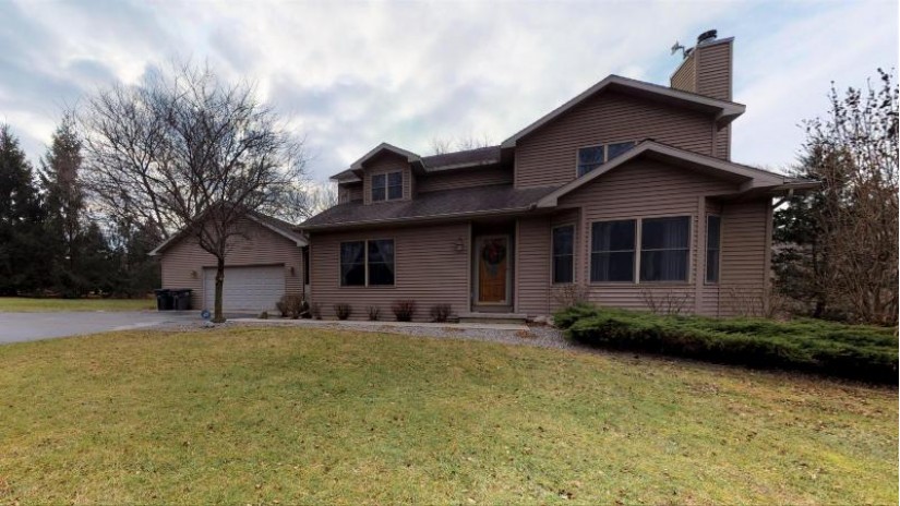 N8079 Kristy Ln Whitewater, WI 53190 by NextHome Success ~Whitewater $364,900