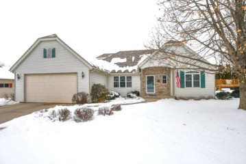 806 Winnebago Way, Watertown, WI 53094-6077