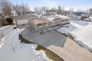 205 Riverdale Dr, Potter, WI 54160