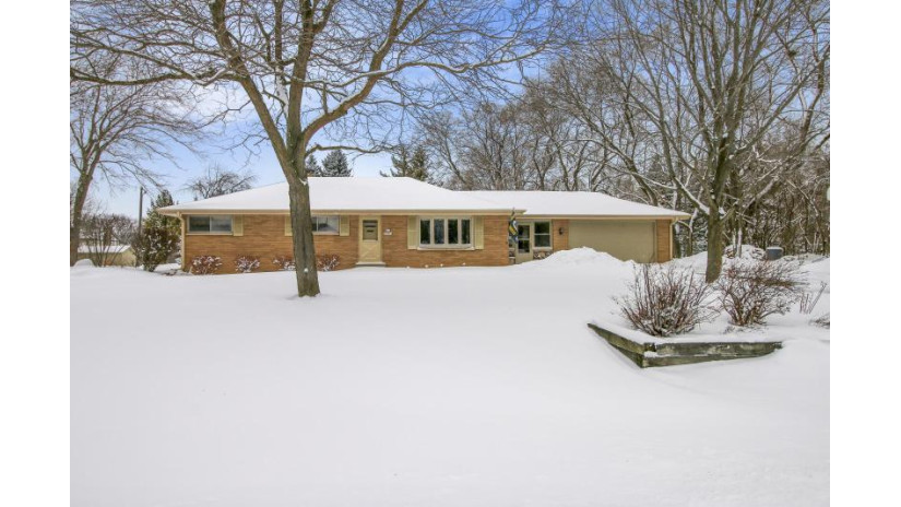 N98W16418 Concord Rd Germantown, WI 53022 by Exsell Real Estate Experts LLC $269,900