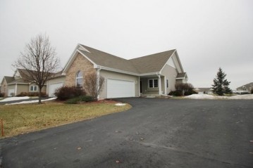 645 Darcy Ln, Whitewater, WI 53190-2217