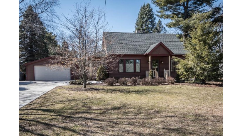 W297S10773 Phantom Woods Rd Mukwonago, WI 53149 by Victory Realty Elite $349,900