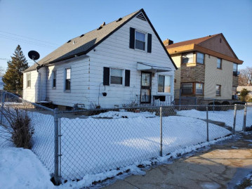 4227 W Hampton Ave, Milwaukee, WI 53209