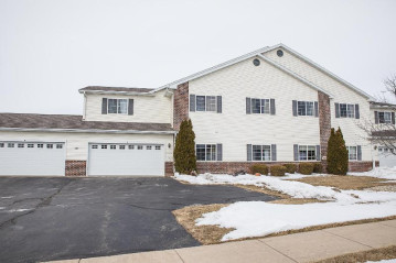 1604 Commonwealth Dr, Fort Atkinson, WI 53538