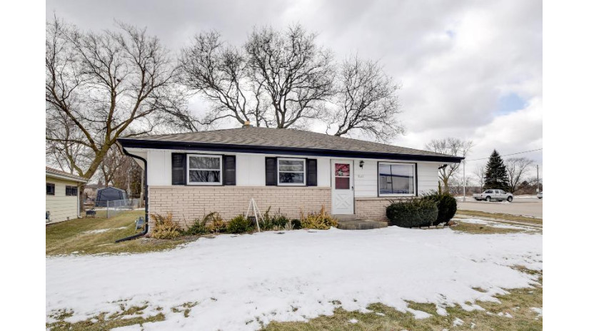 3025 E Hammond Ave Cudahy, WI 53110 by Legacy Realty Group LLC $145,000