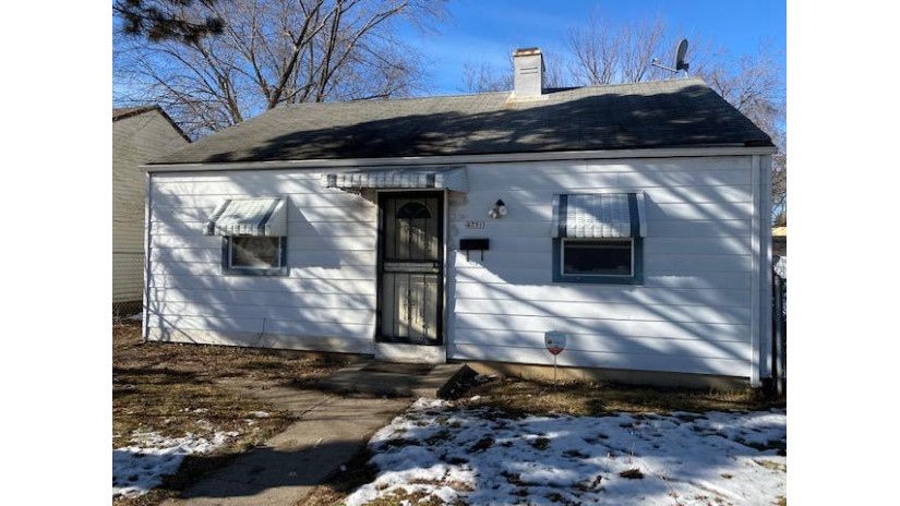 4751 N 20th St Milwaukee, WI 53209 by Welcome Home Real Estate Group, LLC $24,900