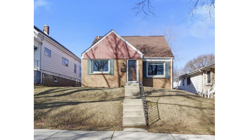 2961 S 47th St Milwaukee, WI 53219 by Keller Williams Realty-Milwaukee Southwest $164,900