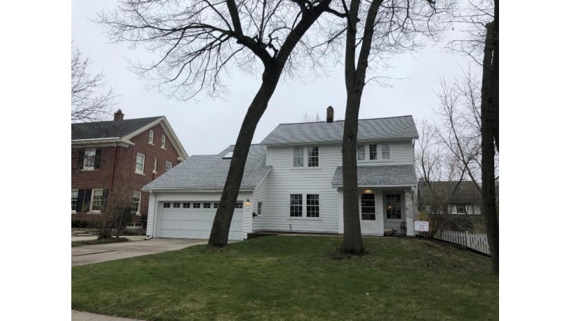 629 E Day Ave Whitefish Bay, WI 53217 by Keller Williams Realty-Milwaukee North Shore $514,000
