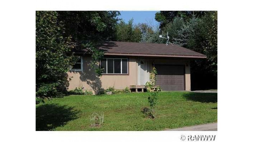 2618 Crestwood Rd Eau Claire, WI 54703 by Kleven Real Estate Inc $105,500