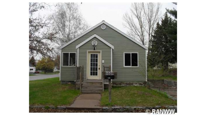 1537 8th Ave Bloomer, WI 54724 by Cb Brenizer/Eau Claire $43,700