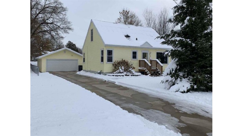 1120 S River Street Shawano, WI 54166 by Coldwell Banker Real Estate Group $99,900