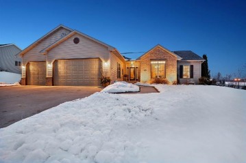 412 Harvest Hill Road, Denmark, WI 54208-8313