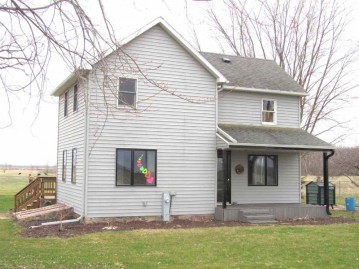 W1327 Center Road, Brillion, WI 54110-9704