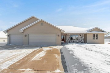 384 Nightingale Drive, Pulaski, WI 54162-9442