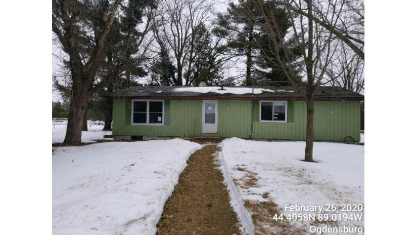 E4131 Casey Road Waupaca, WI 54962 by Hartfiel Realty $105,000