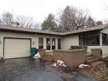 W2891 Wick Road, Green Lake, WI 53946-8920