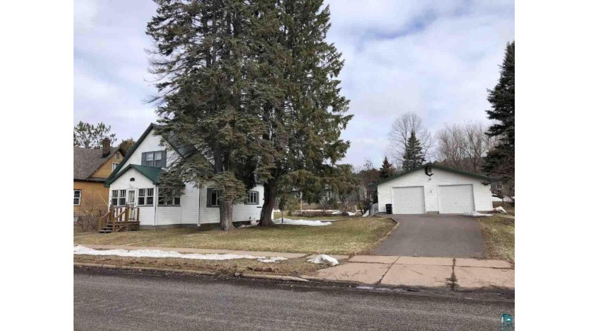 709 West 4th St Washburn, WI 54891 by Blue Water Realty, Llc $95,000