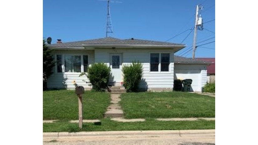 105 S Union St Cobb, WI 53526 by 1st Advantage Real Estate $99,500