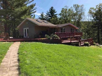 3390 Spring Valley Rd, Clyde, WI 53533