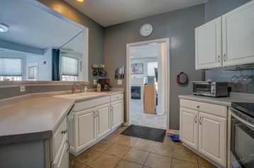 117 Shato Ln, Monona, WI 53716